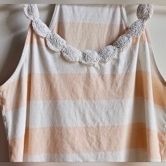 2 for $20:  Old Navy Tank w/ Flower Neckline Detailing in Women's XS - Picture 2 of 12
